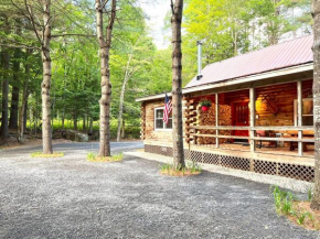 Superb Lodge Close to Gore Ski Resort with Hot Tub, Firepit & Fireplace